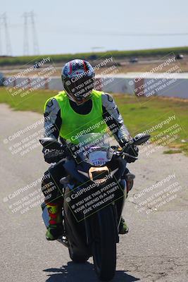 media/Jun-18-2022-Lets Ride (Sat) [[ae58d599d4]]/C Group/Grid/